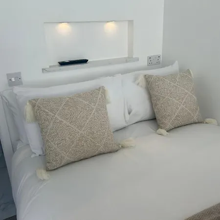 The Little Nest @ Slaney House